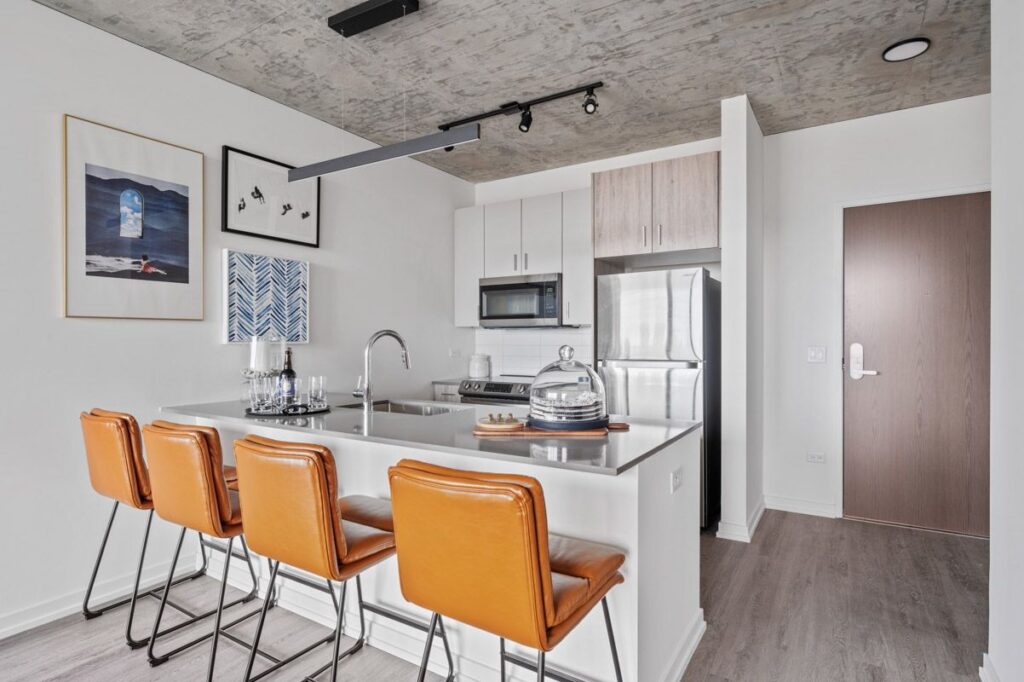 kitchen island bar stools apartments for rent chicago il