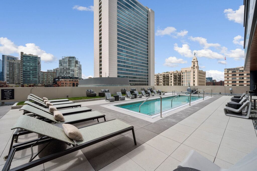 808 cleveland apartments for rent chicago il poolside loungers